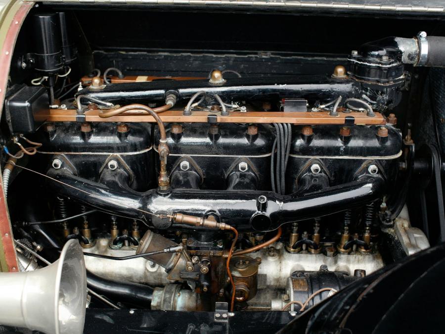  Pierce-Arrow Model 31 7-Passenger Tourer 1919 года  (фото 4 из 7)